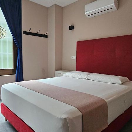 Rooms Luxury มาดริด ภายนอก รูปภาพ