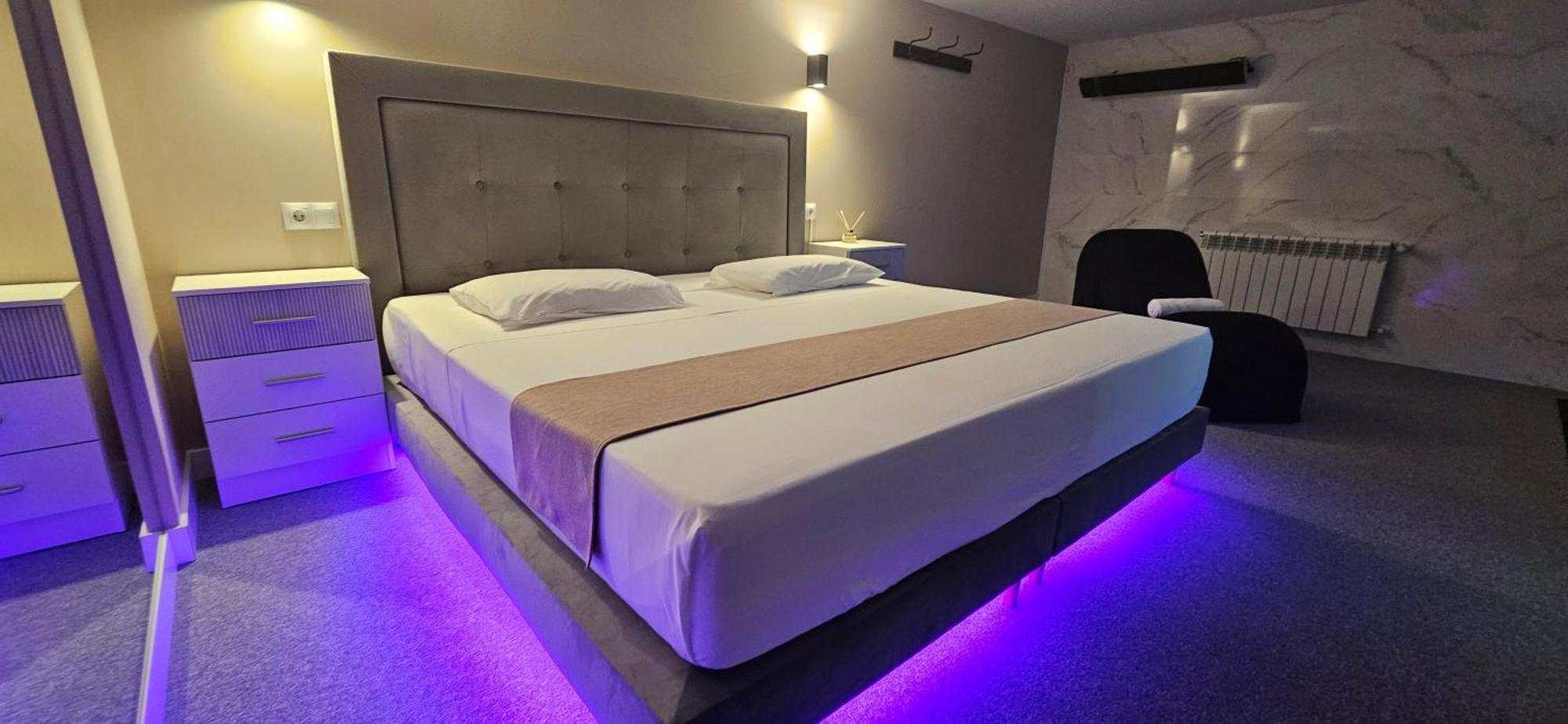 Rooms Luxury มาดริด ภายนอก รูปภาพ